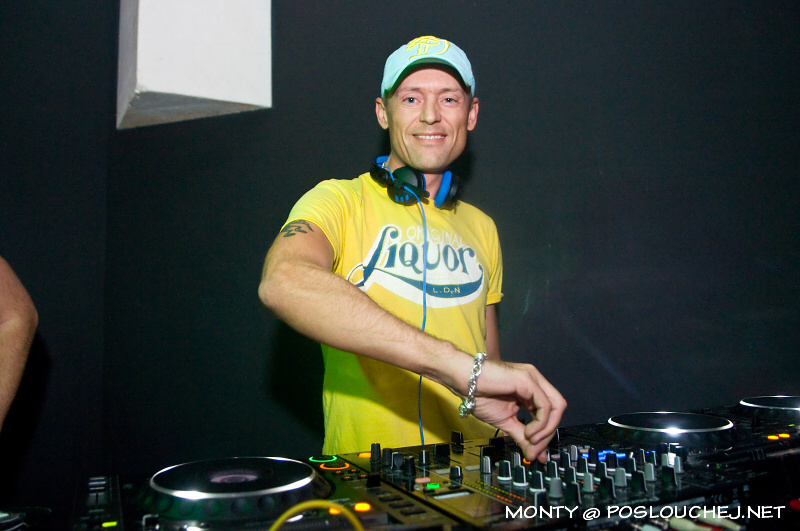 CIRCUS WITH GREGOR TRESHER - Pátek 12. 10. 2012
